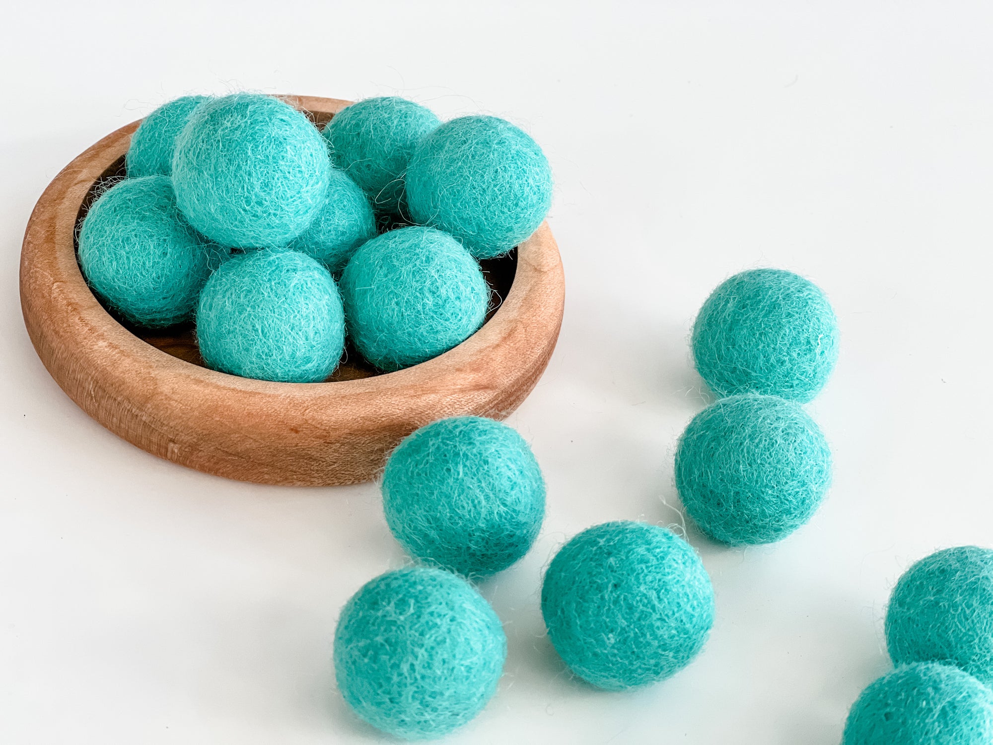 Chunky Robin's Egg Blue Wool Balls (Set of 20)