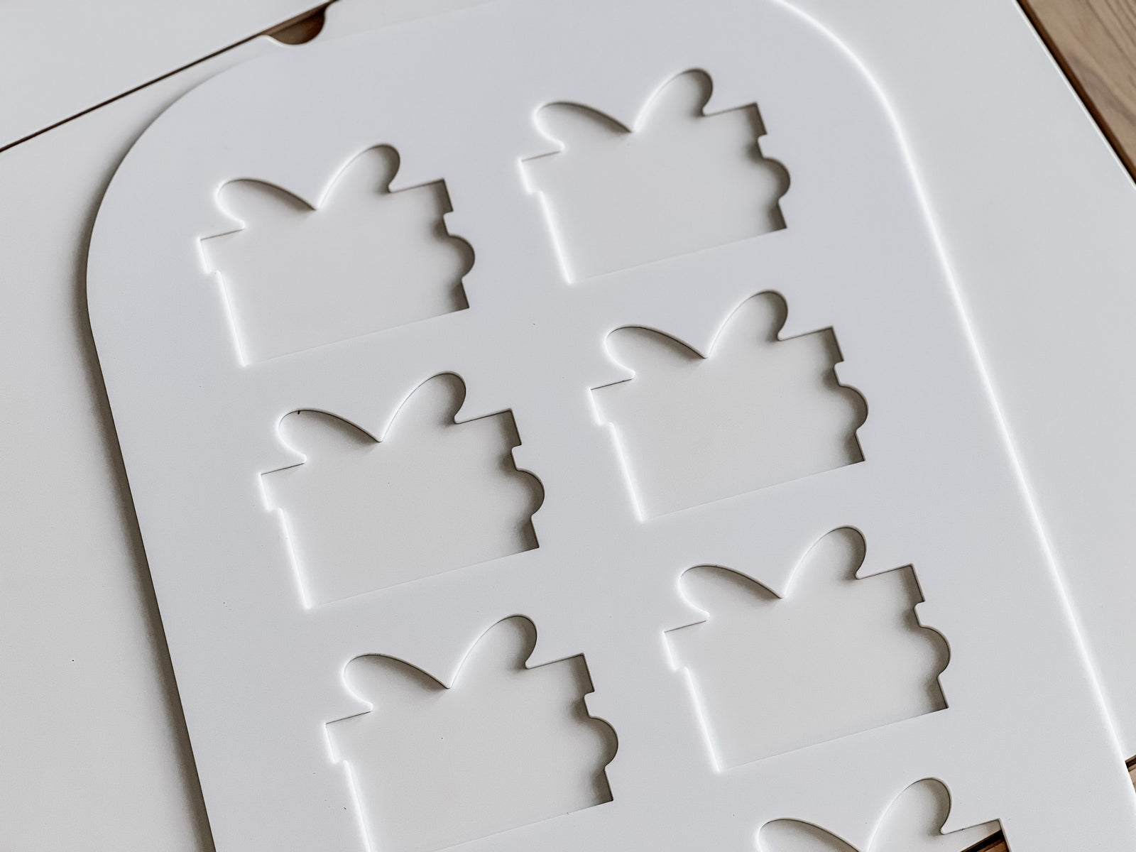 Flisat Insert-- Presents (Present writables not included)