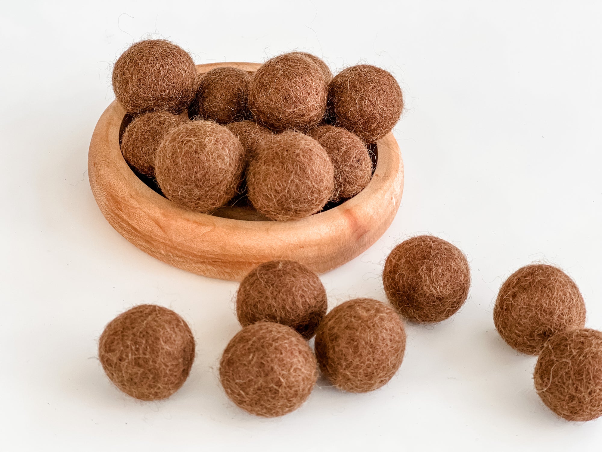 Chunky Chocolate Wool Balls (Set of 20)