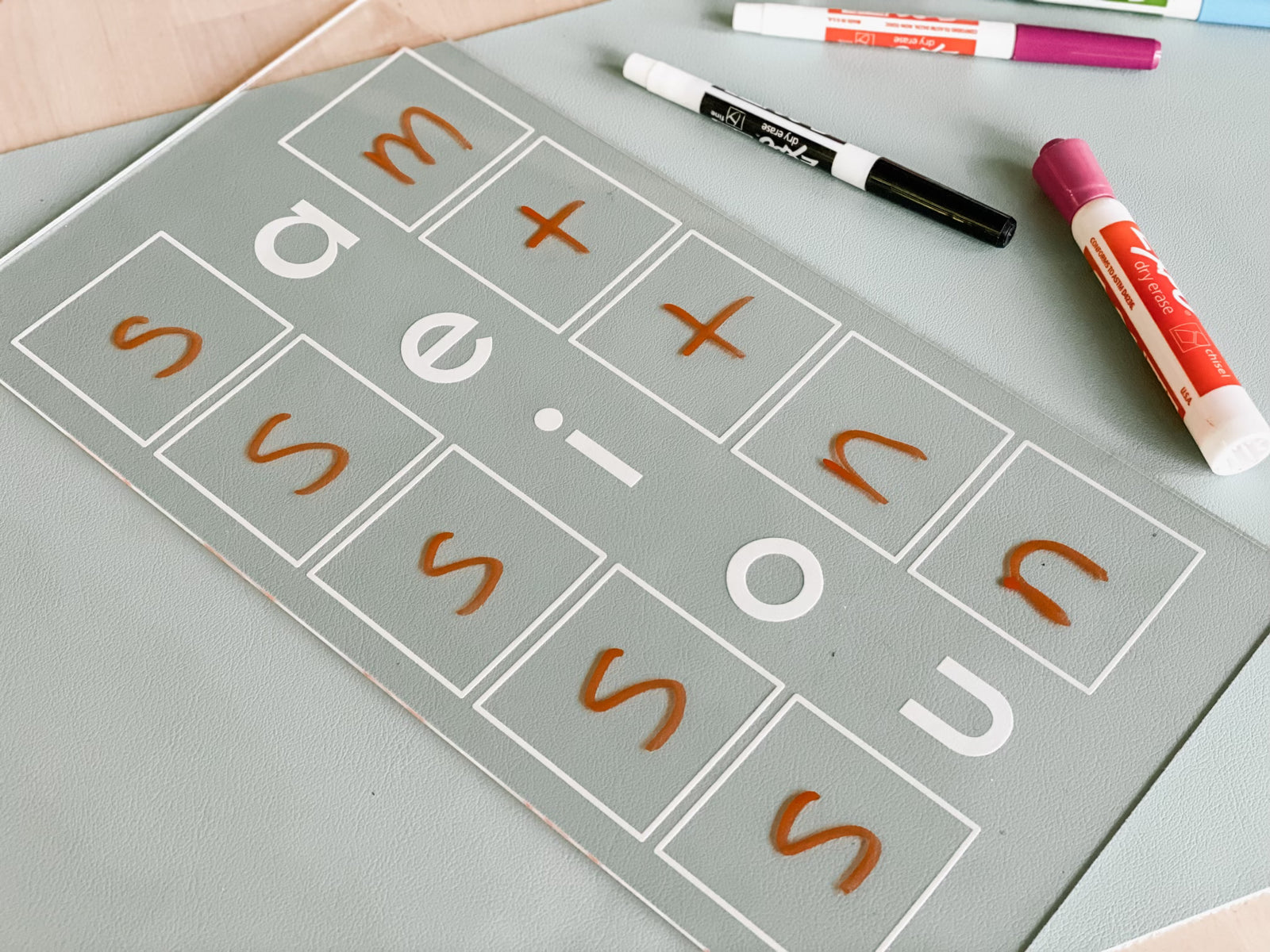 Easy Dry Erase Basic Spelling Board™ (Lower)
